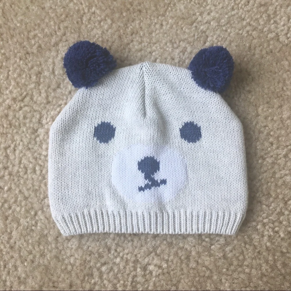 OshKosh Bear Hat With Ears 0-9 Months